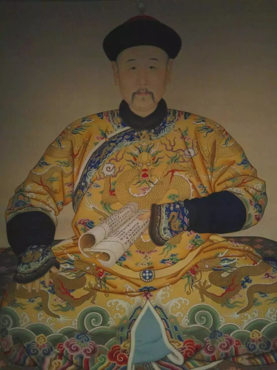 三个男人创下的百年基业，为何却被这个女人毁掉了？