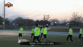 踢球教学初学者视频,踢球不再难教学视频