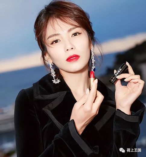 推荐一款正红色暗一点的迪奥口红,兰蔻迪奥圣罗兰tf口红哪个好