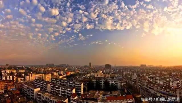 这两天德宏拽伤了,和全世界对话都是:我20度!