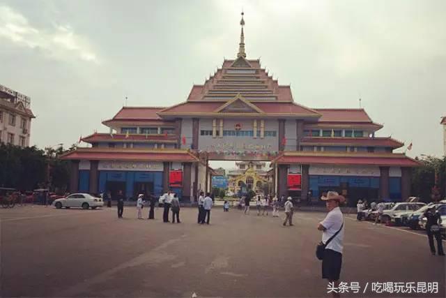 这两天德宏拽伤了,和全世界对话都是:我20度!