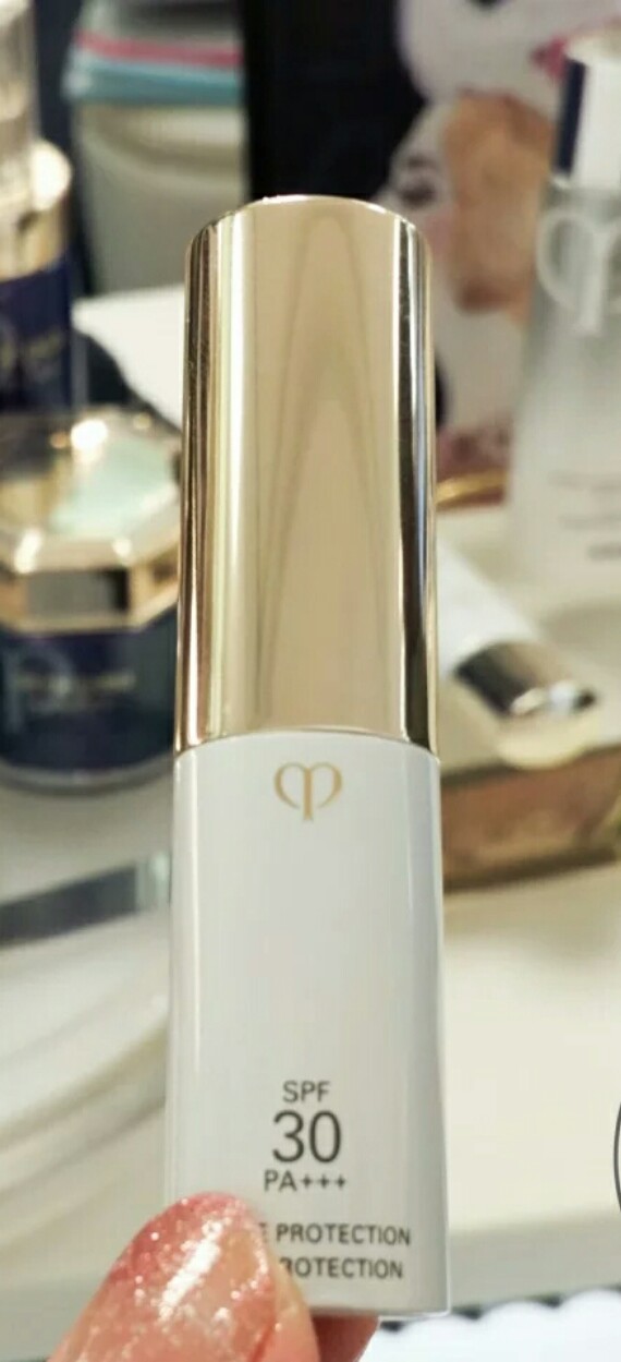 唇部干燥起皮护理推荐,唇部干燥的护理方法是什么