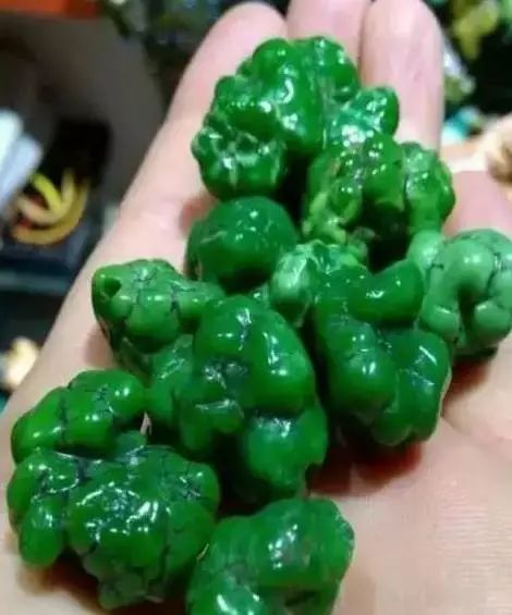 湖北绿松石矿有几个矿口没有封,绿松石矿口大揭秘