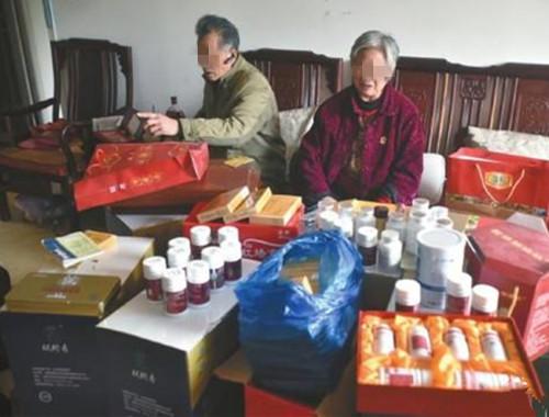 2岁孩子竟尿血，虽虚惊一场，但奶奶后悔好心办坏事，教训要吸取