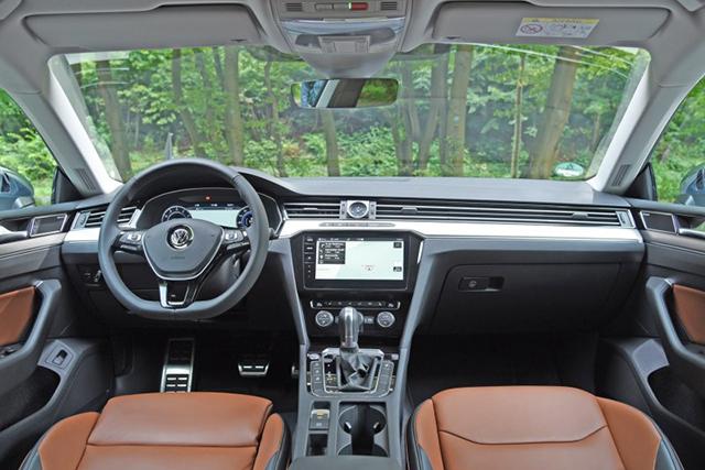 大众cc与奥迪a4l哪个性价比高,2023款奥迪a4l和大众cc的比较