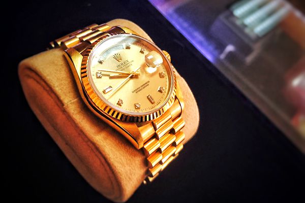 在澳门当铺买二手表靠谱吗,澳门典当行买什么手表划算