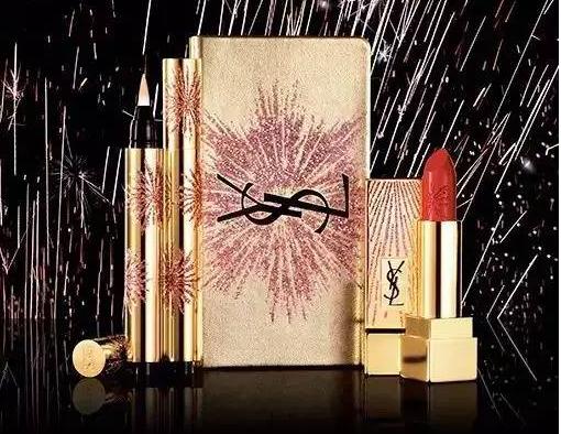 最后提醒一下各位男朋友们:仙女们的圣诞应该这样过!