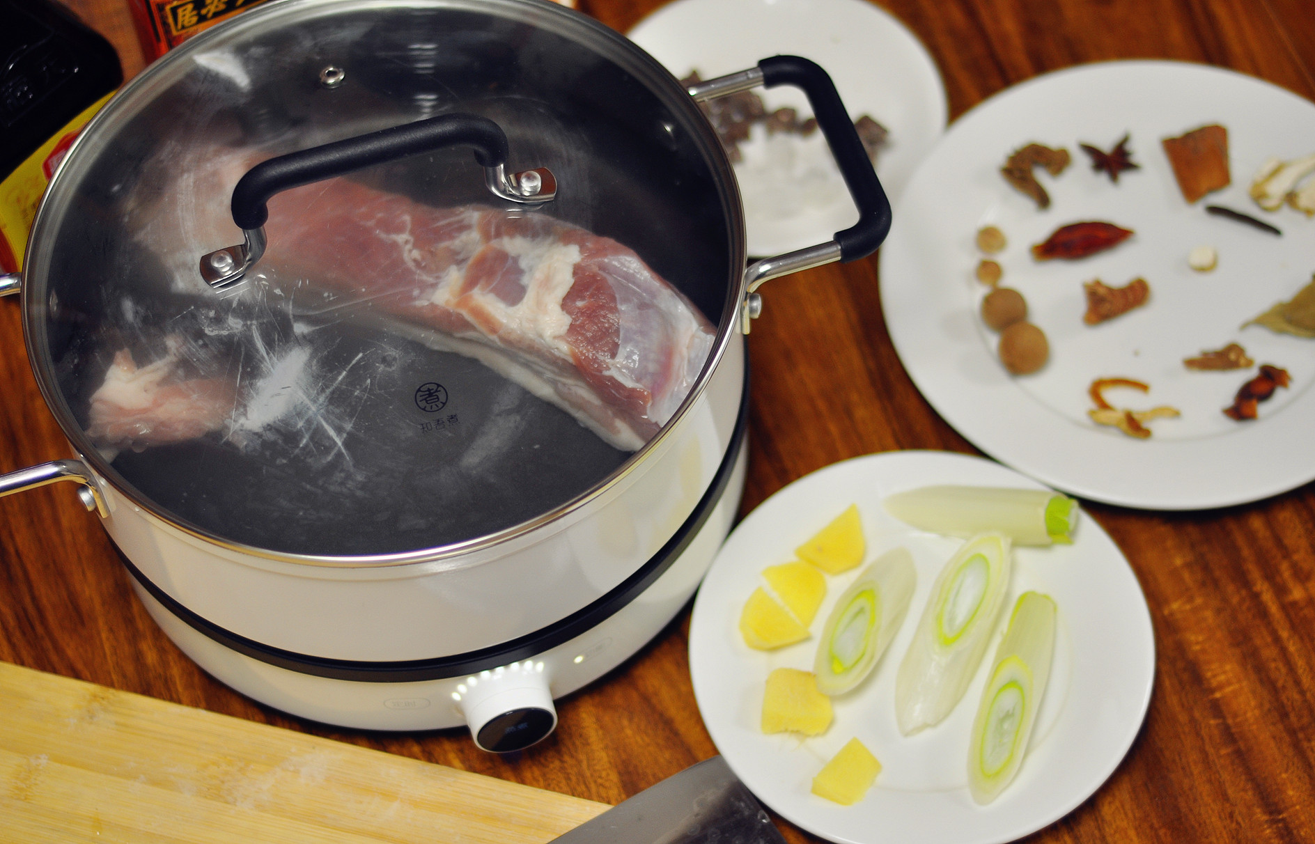 怎么用电磁炉煮红烧肉窍门,智能电炖锅做红烧肉