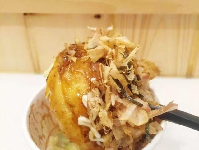 2017年我在上海，我向这些美食势力低头！超过半数没吃过的举手！