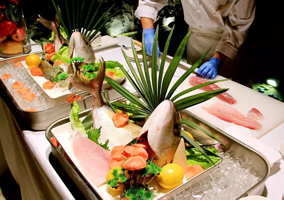 一顿令人难忘的晚餐,圣诞大餐推荐