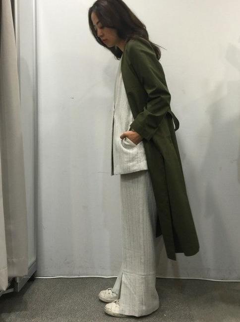 大衣没选好反而会显胖,大衣不够垂顺