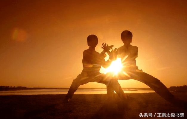 传拳不传胯的正确方法,传拳不传步怎么办