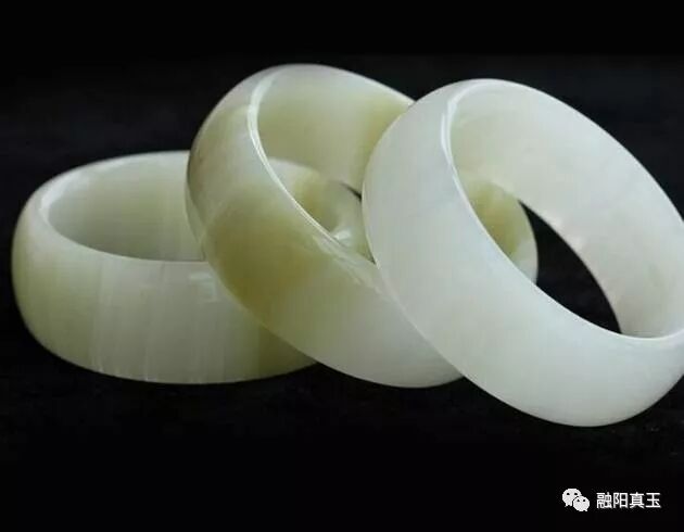和田玉入门级手镯该如何挑选,挑选和田玉手镯应从哪些方面入手