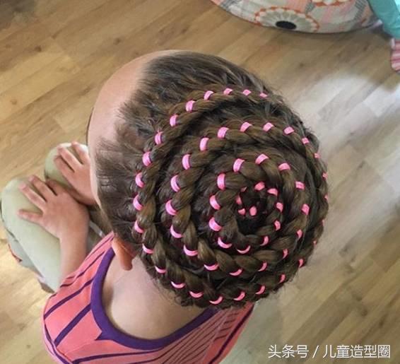 丝带编发真的很好看,细彩丝带编发教程