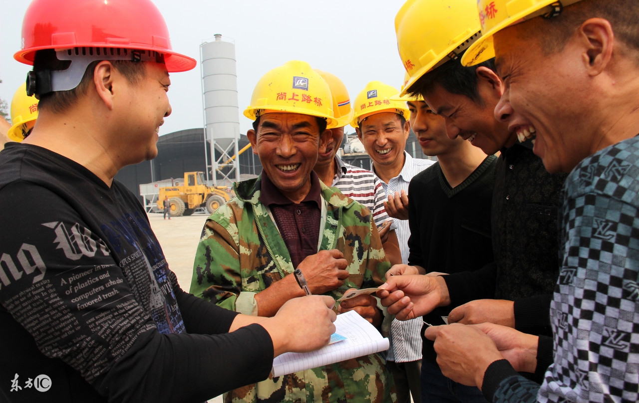 二手卡特挖掘机336多少钱,二手卡特挖掘机