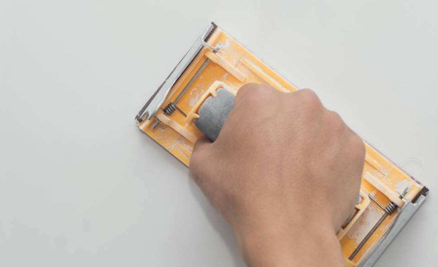 被暖气熏黑的墙怎么弄白,暖气熏黑墙的原因