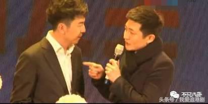 雷佳音郭京飞搞笑场面极限挑战,雷佳音郭京飞颁奖现场段子