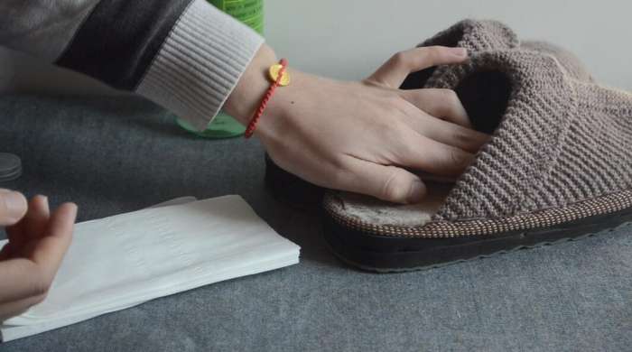 棉拖鞋没穿几天就发臭,冬天的棉拖鞋怎么洗才不臭