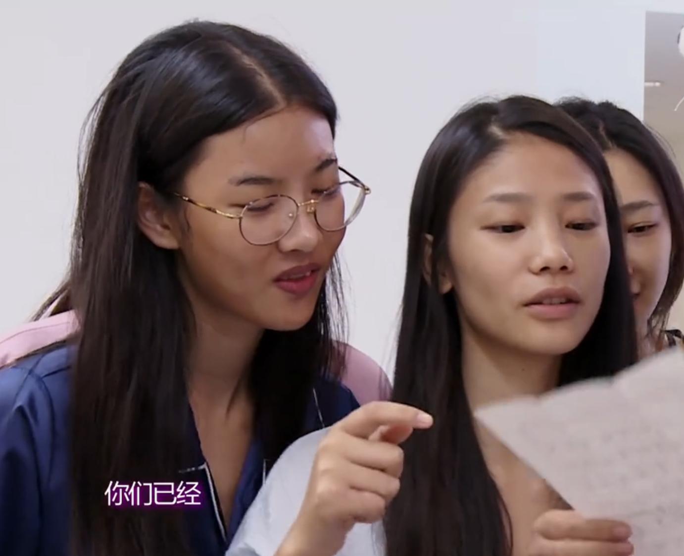 维密秀刘雯何穗奚梦瑶后台,奚梦瑶刘雯维密走秀