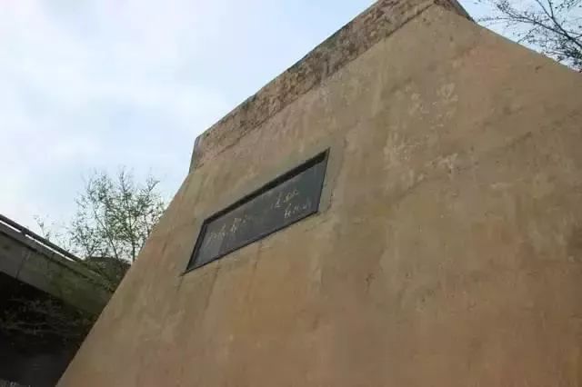 百感交集涌上心头,百感交集和感慨万千