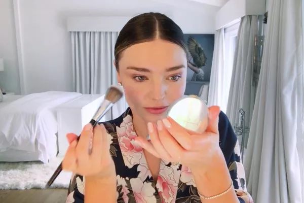 年尾各种趴,别担心,学会这三种妆,进可撩汉退可撩妹