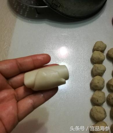 酥掉渣的绿豆饼怎么做,自制绿豆酥饼