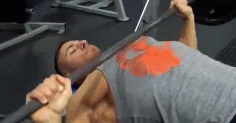 胸肌练得不硬怎么办,四个常用锻炼胸肌各个部位技巧