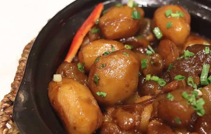 肉蟹煲最正宗的来自哪里,哪的肉蟹煲最好吃