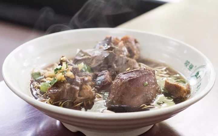 肉蟹煲最正宗的来自哪里,哪的肉蟹煲最好吃