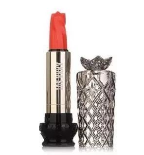 圣诞节送女友什么礼物才会显得不落俗套，看起来实用又有品味？！