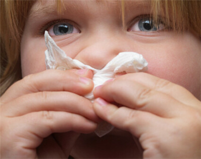 宝宝感冒流鼻涕怎么办如何解决,宝宝感冒发烧知识介绍
