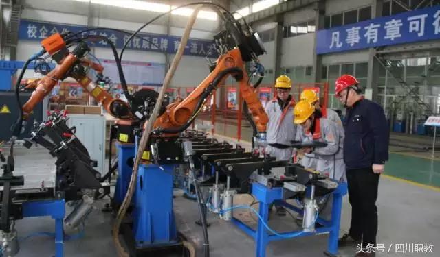 这是一所神奇的学校英文,这是一所神奇的学校