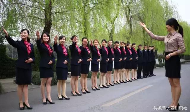 这是一所神奇的学校英文,这是一所神奇的学校