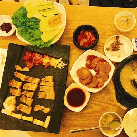 2017年我在上海，我向这些美食势力低头！超过半数没吃过的举手！