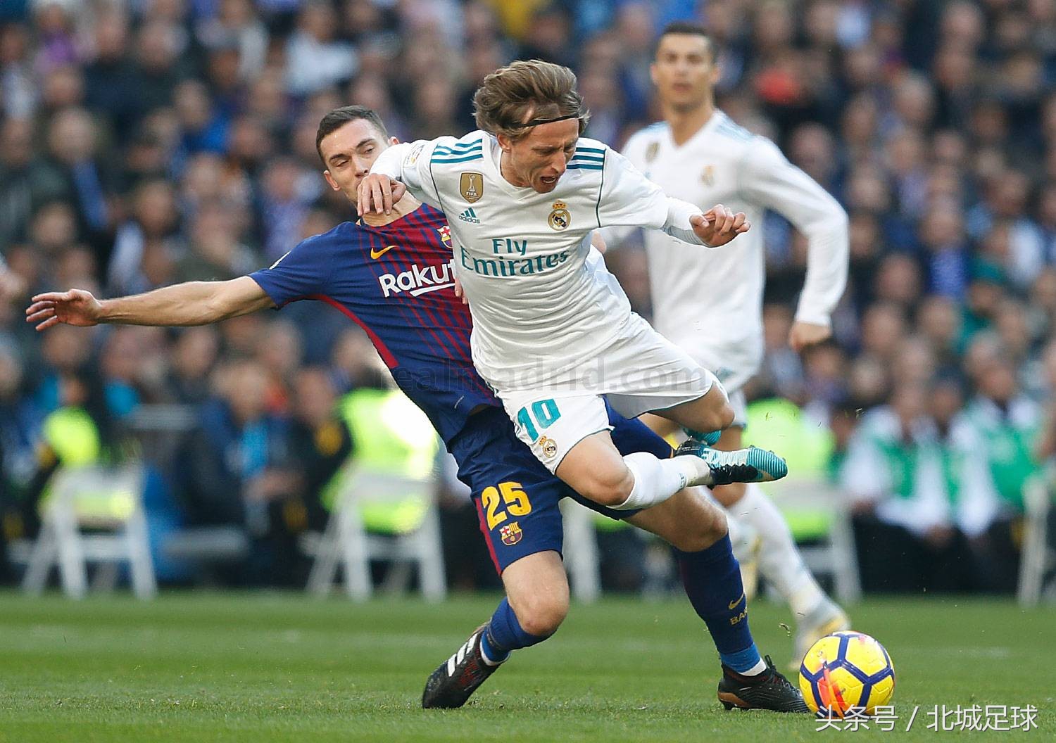 皇马c罗vs巴萨梅西全场录像,皇马vs巴萨巅峰对决拉莫斯梅西