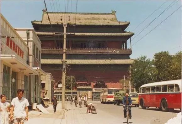 百感交集涌上心头,百感交集和感慨万千