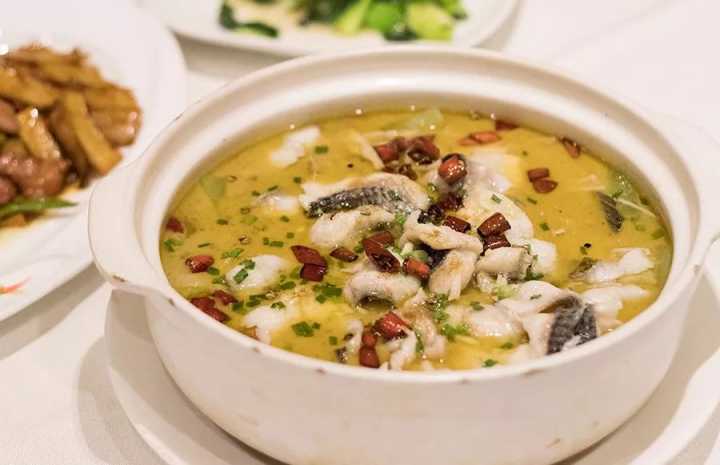 肉蟹煲最正宗的来自哪里,哪的肉蟹煲最好吃