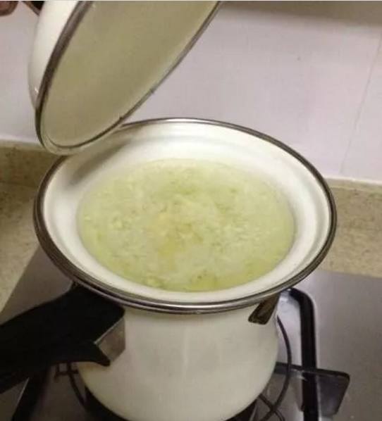 小孩咳嗽吃蒜头煮水有效吗,大蒜治咳嗽妙招小儿