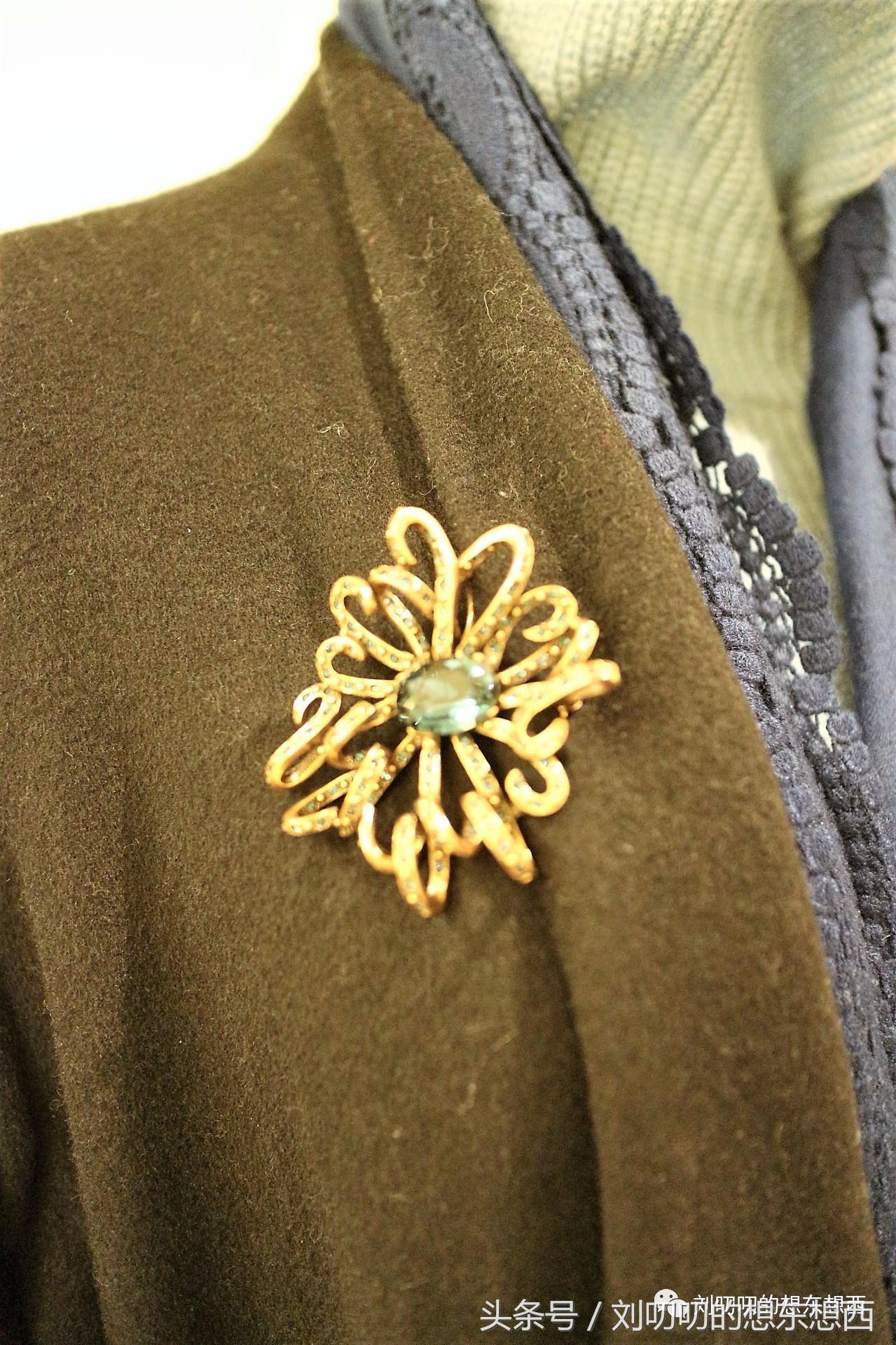 同色系look穿搭,黑白搭配永远的经典look