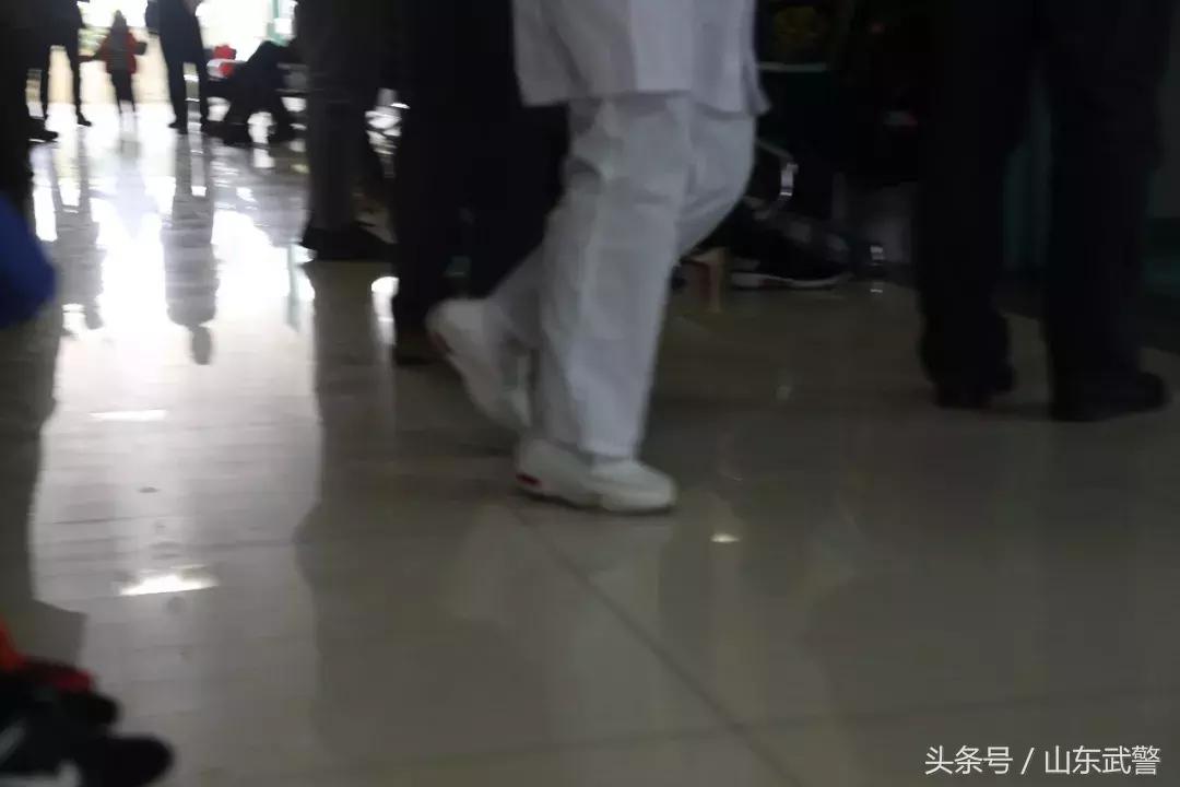 这波感冒来势汹汹，儿科病房爆满！这些医护人员水不敢喝，家不能回！