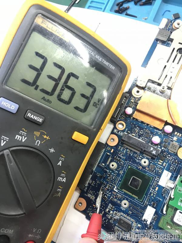 华硕电脑一直亮黄灯无法启动起来,华硕暗夜火神n551jwbios