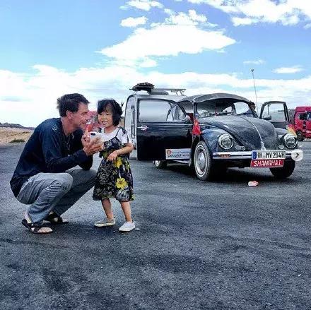 9个月1万多公里,跑烂40双鞋,中国女婿从德国跑到上海,撑得吗?