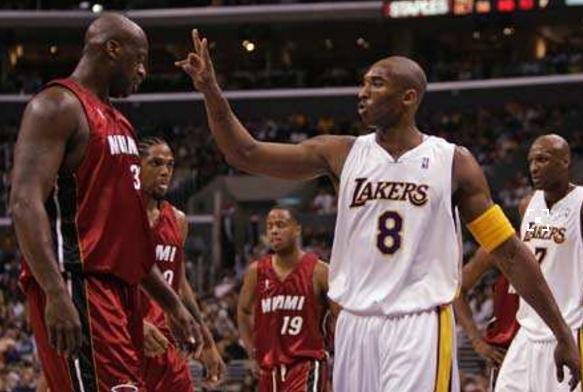 科比生涯最后一战照片集锦,科比2008年圣诞大战对凯尔特人队