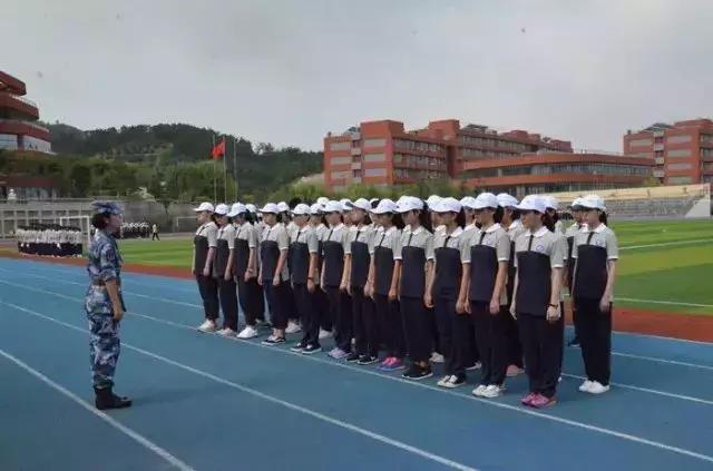 青岛市崂山区第二中学怎么样,崂山二中新校园