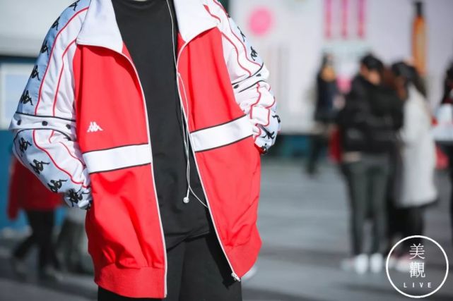 路人街拍表白,表白被拒绝还被说丑