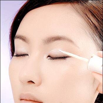 双眼皮贴总是贴的不满意,双眼皮总贴不好