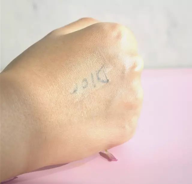 ysl气垫摇滚测评,珂莱欧和ysl气垫对比