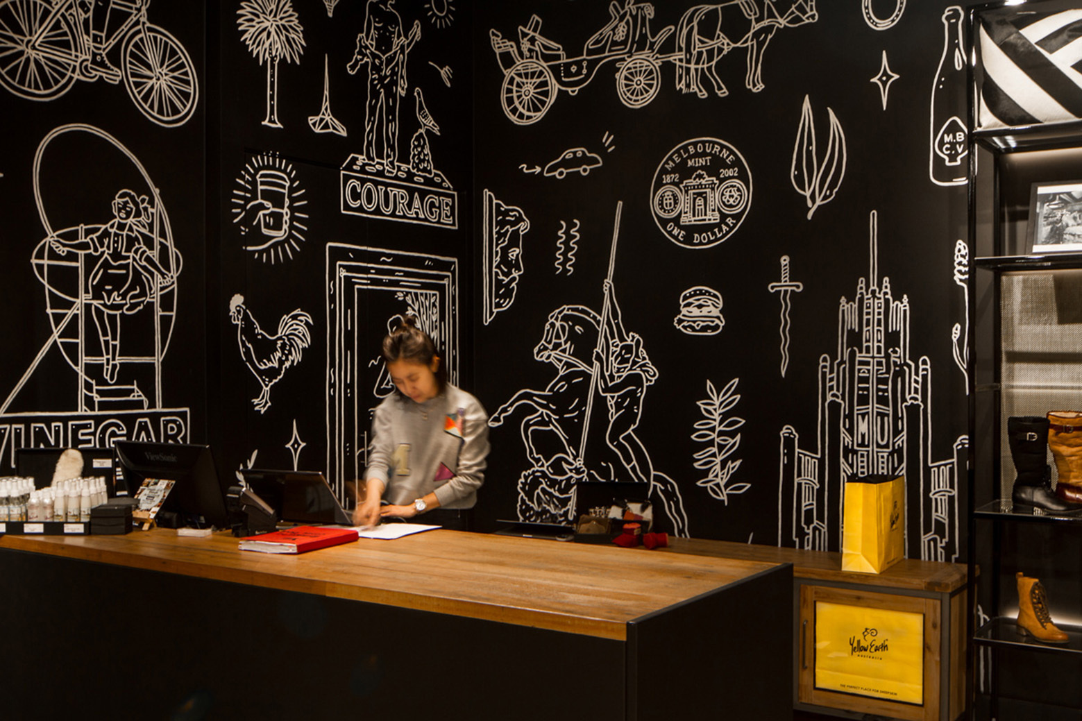 「设计」：YellowEarth黄色地球