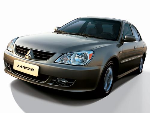 三菱蓝瑟车标,三菱自带尾翼的轿车蓝瑟