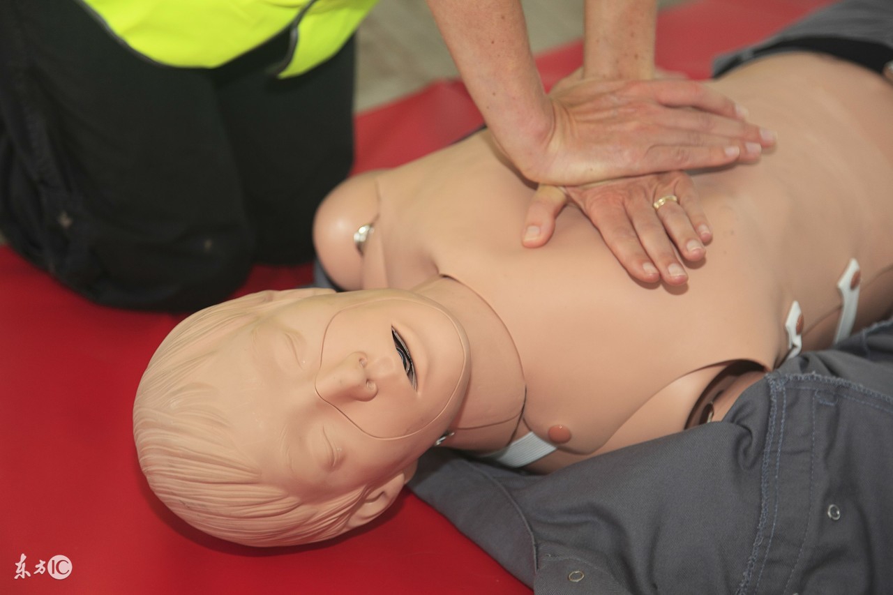 甲醛中毒就得白血病了吗,甲醛中毒白血病